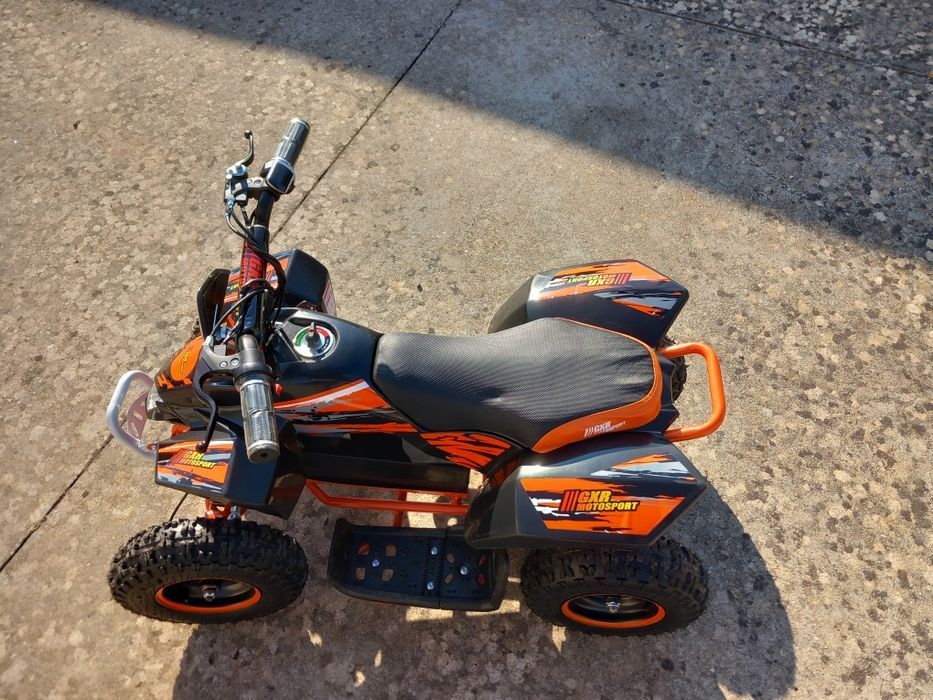 Moto 4 para crianças