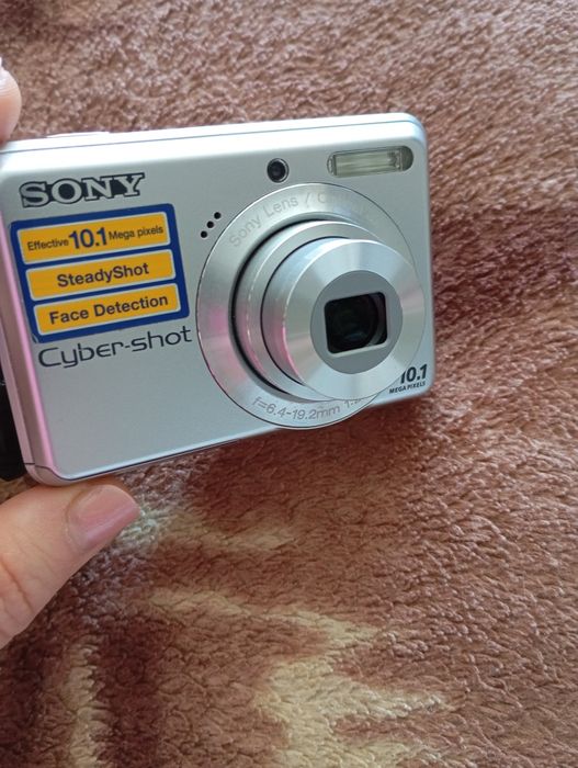 Продам цифровий фотоапарат Sony Cyber-shot DSC-S930.