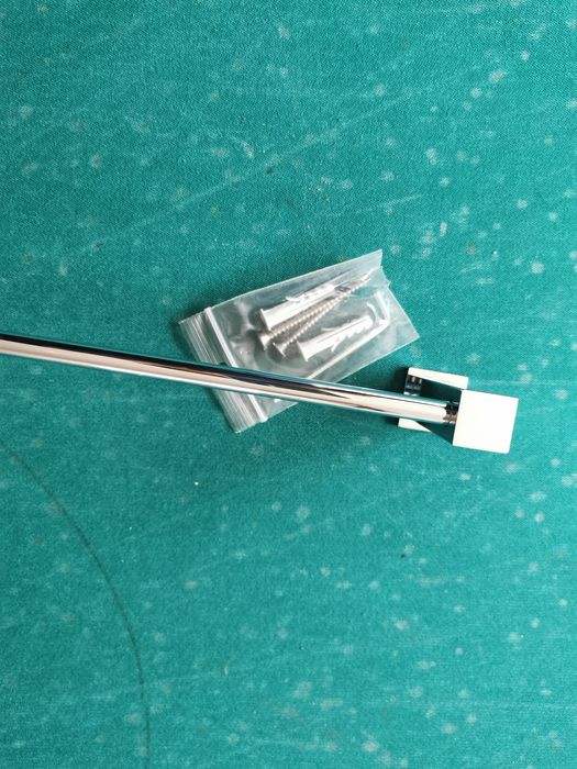 Toalheiro 60 cm - Novo