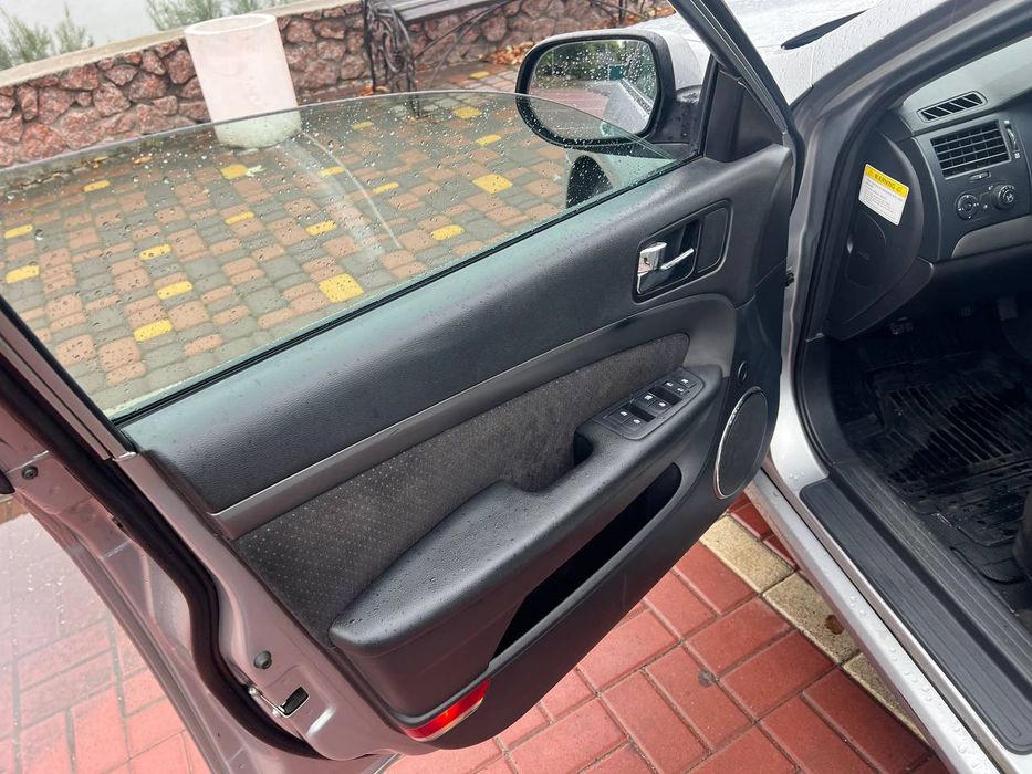 Chevrolet Epica 2.0 рік 2009