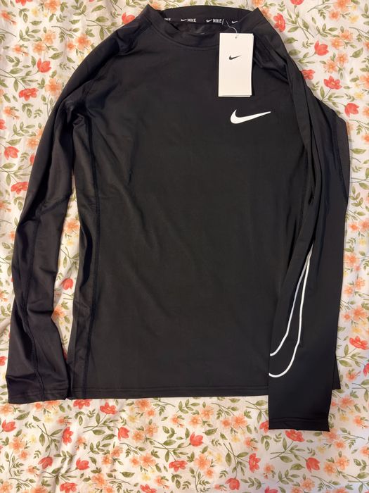 Bluzka treningowa Nike PRO z metką