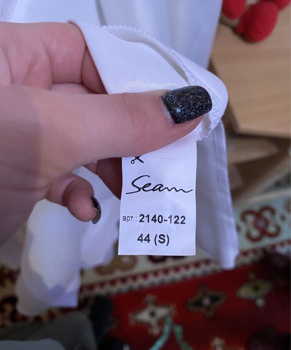 Продаю сукню