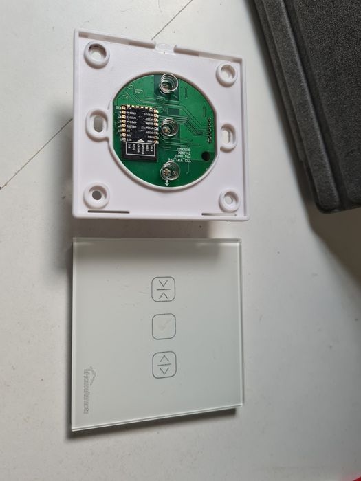 IHouseRemote - 4x Blind Control via Wi-Fi64171746170371121