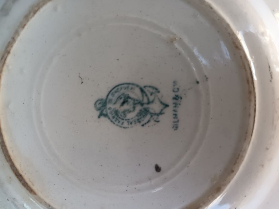 Prato Sacavém com defeito na estampa