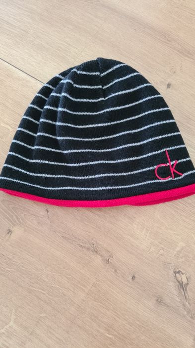 Czapka Calvin Klein. Wind Proof. Dwustronna. Czarna Czerwona