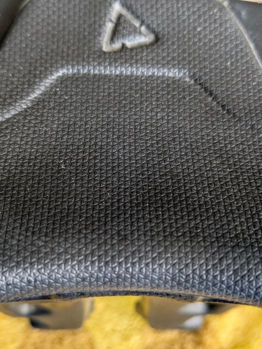 Leatt Neck Brace 6.5 Ochrona Stabilizator Karku Szyi