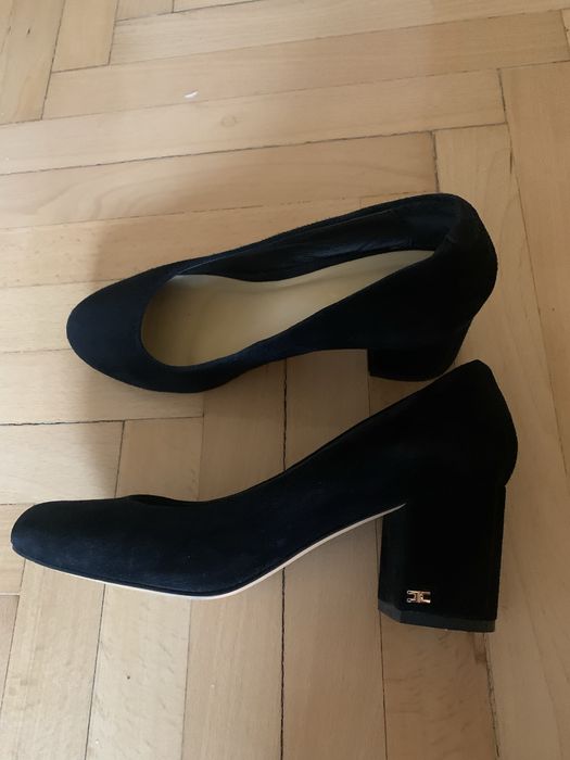 Туфлі замшеві , колір чорний