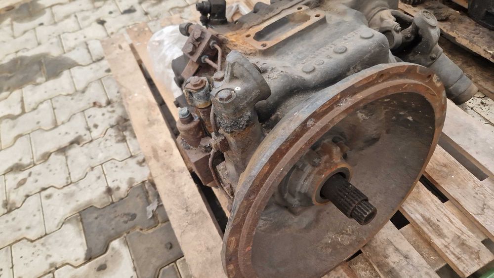 koparko ładowarka case 580 sle 05r skrzynia biegów Turner com-t4-2025