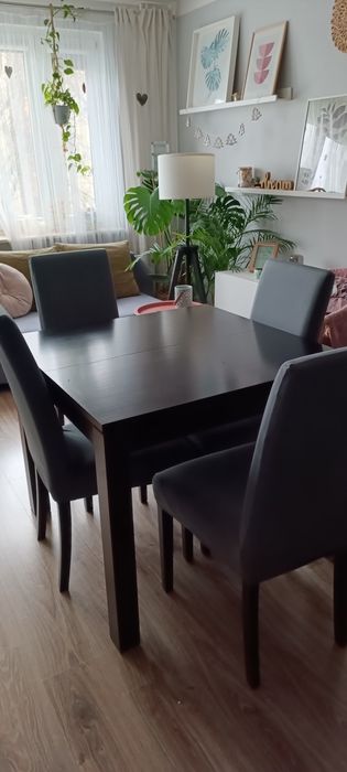 Stół rozkładany + 4 krzesła