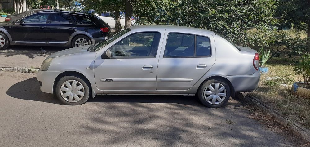 Рено Клио Автомат. 3700