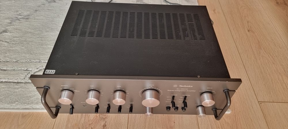 Wzmacniacz zintegrowany Technics SU-8600