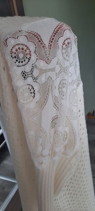 Sweter kardigan kremowy