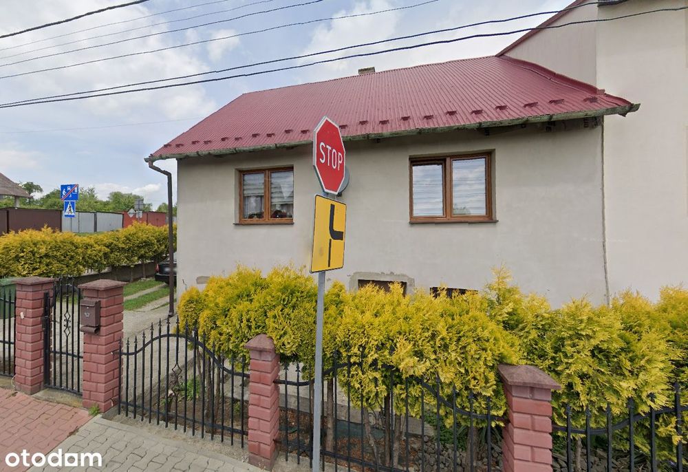 Komornik sprzeda dom parterowy bliźniak ze strychem i piwnicą. Bochnia
