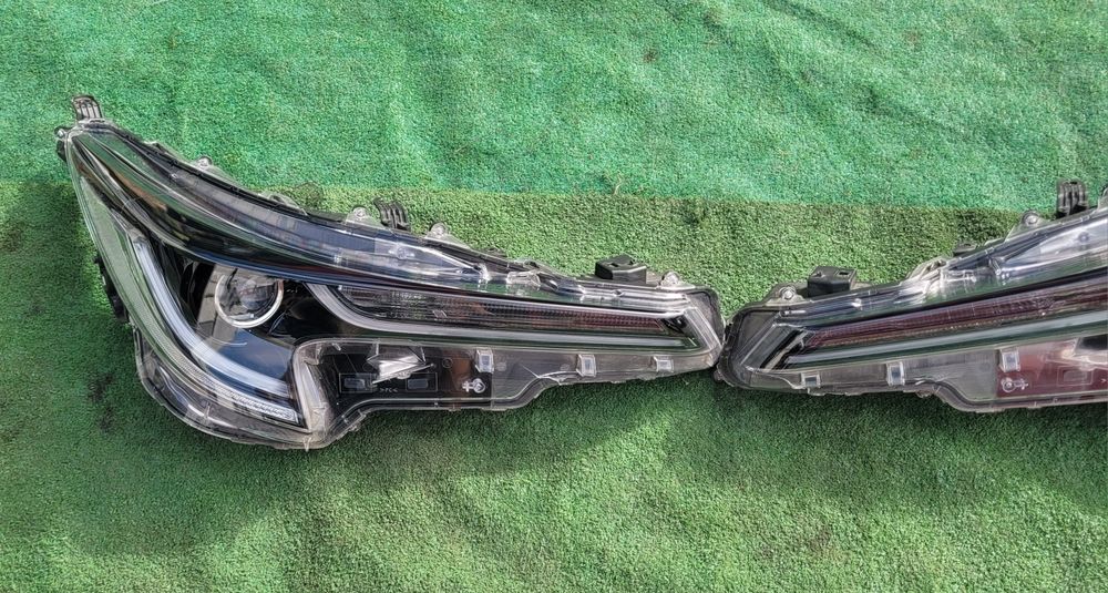 Farois/Óticas Toyota Corolla E21 Hybrid A