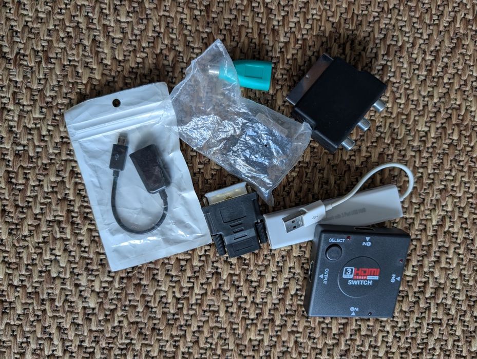 Cabos e adaptadores