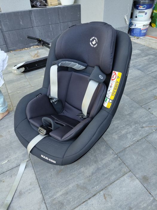 Zestaw fotelików samochodowych Maxi Cosi + baza ISOFIX