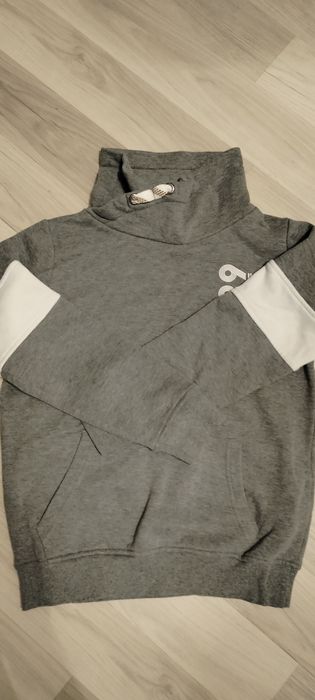 Komplet dresowy rozmiar 140