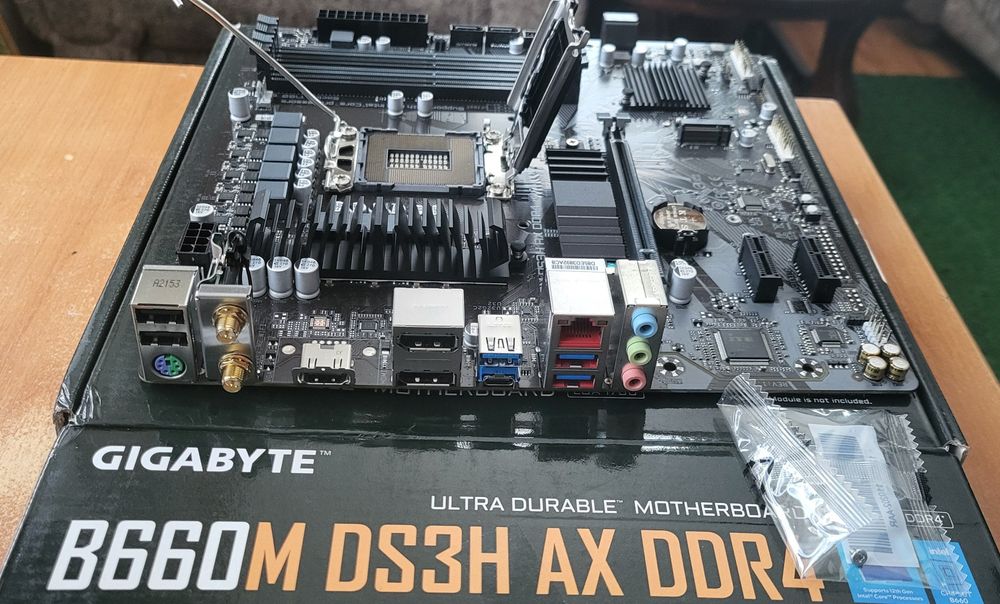 Gigabyte B660m DS3H AX DDR4 (s1700, Intel B660, PCI-Ex16)