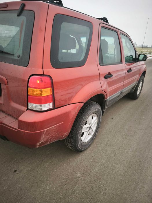 Ford Escape 2.3  LPG 155km 2006r