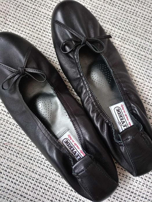 Нов балетки зі шкіри