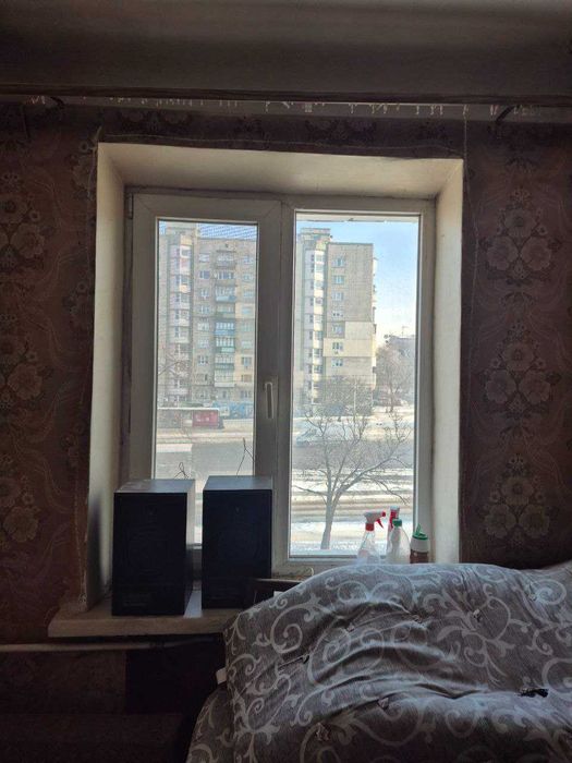 Продаж 2х Харківське шосе 12,  на 3м поверсі,