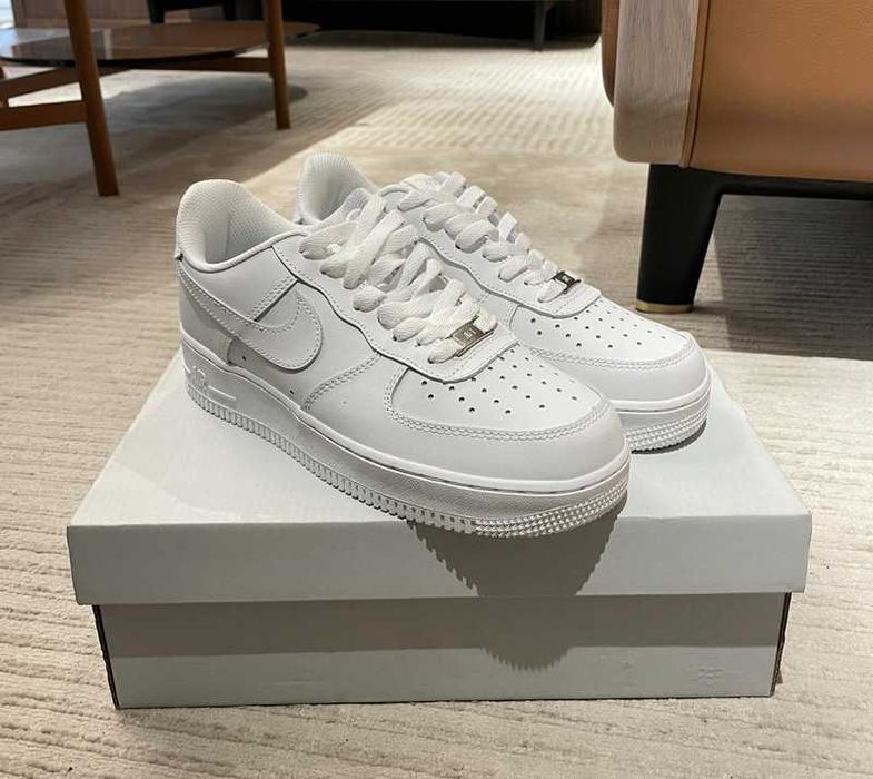 Nike Air Force 1 Low 07 White Gum Rozmiar 37.5