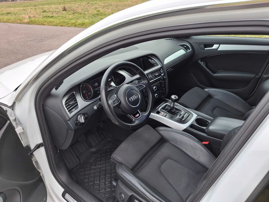 Audi A4 Avant 1.8 TFSI  S line / Bi-Xenon/ Pełna Historia
