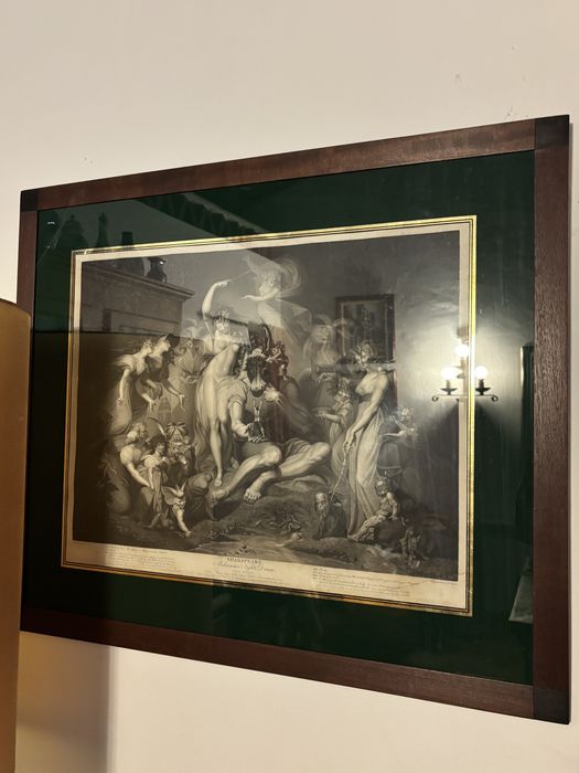 Quadros antigos e molduras