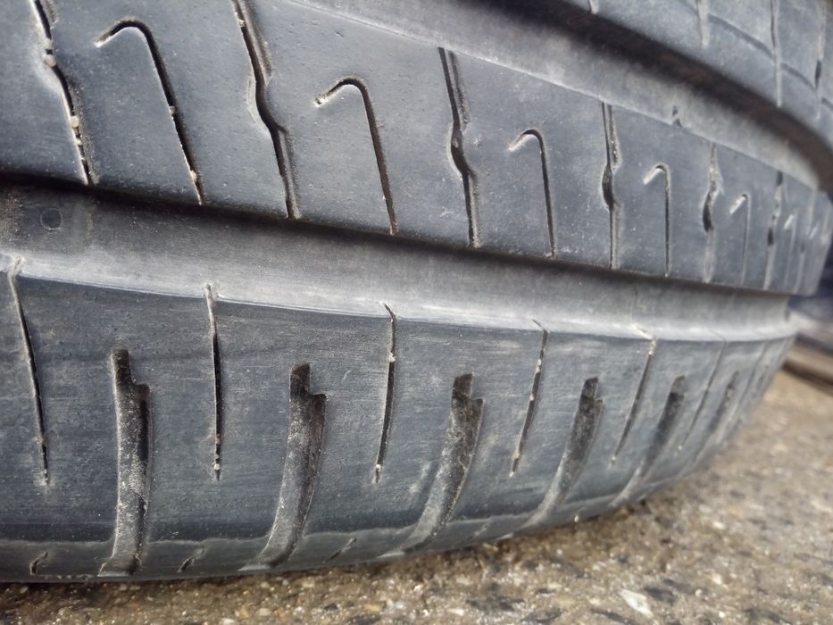 235/45/18 XL BARUM BRAVURIS rant ochronny 7mm 2021r.