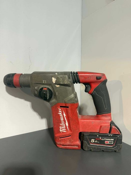 Młotowiertarka SDS Plus Milwaukee M18 CHX, bat 5Ah/Komis Krzysiek