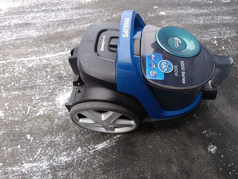 Пилосос Philips з шлангом