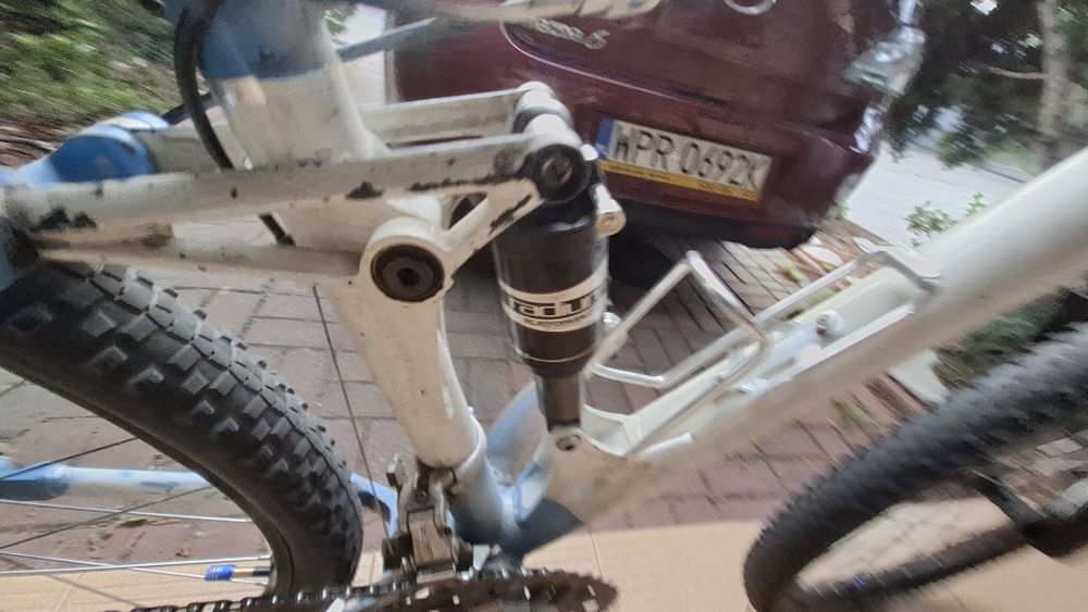 Rower i full suspension