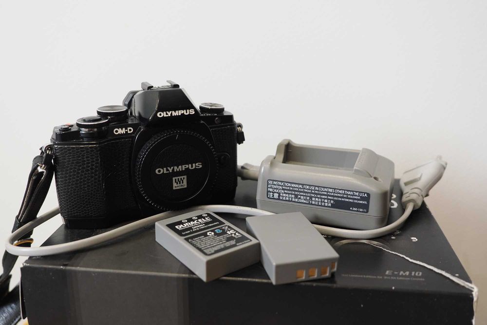 Aparat Olympus OM-D E-M10