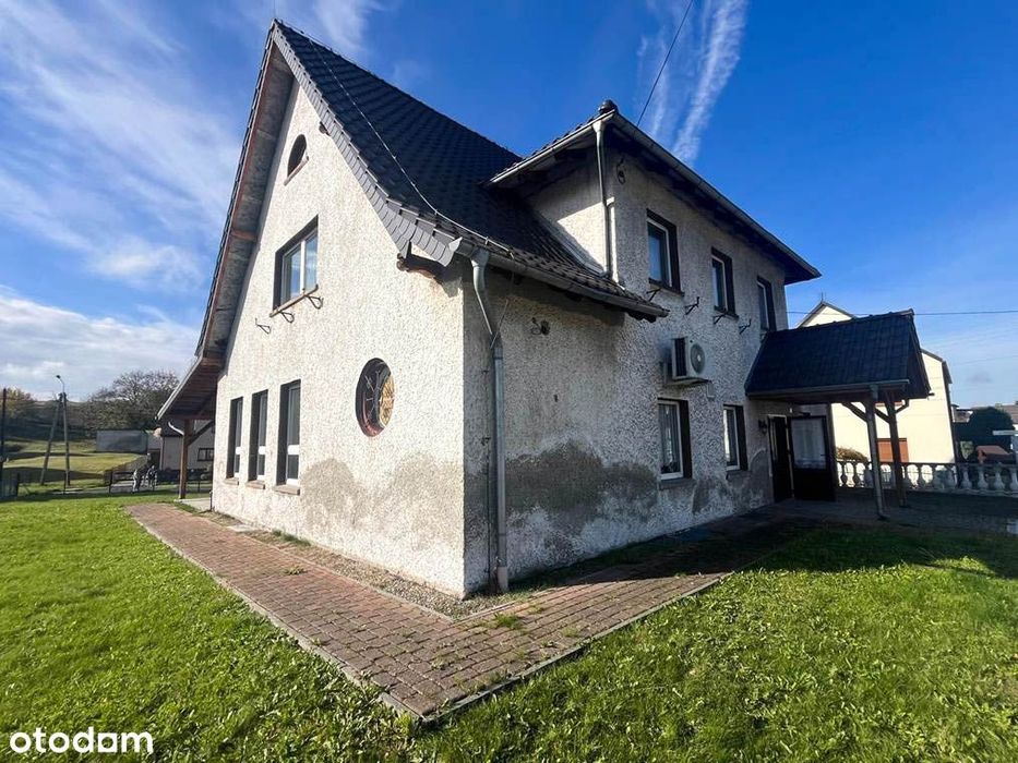 Ładna działka w centrum, a dom w gratisie!