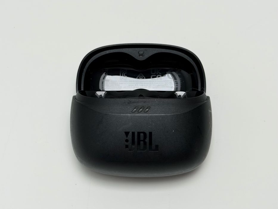Oryginalne etui ładujące słuchawki JBL tune buds 2