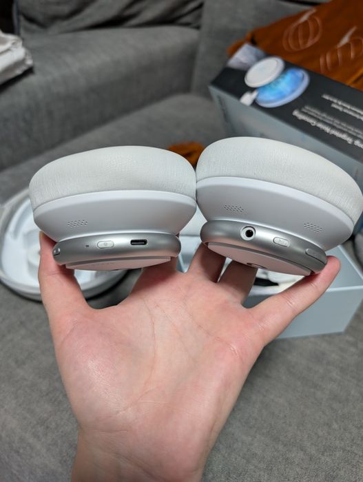 Офіційні Soundcore Space Q45