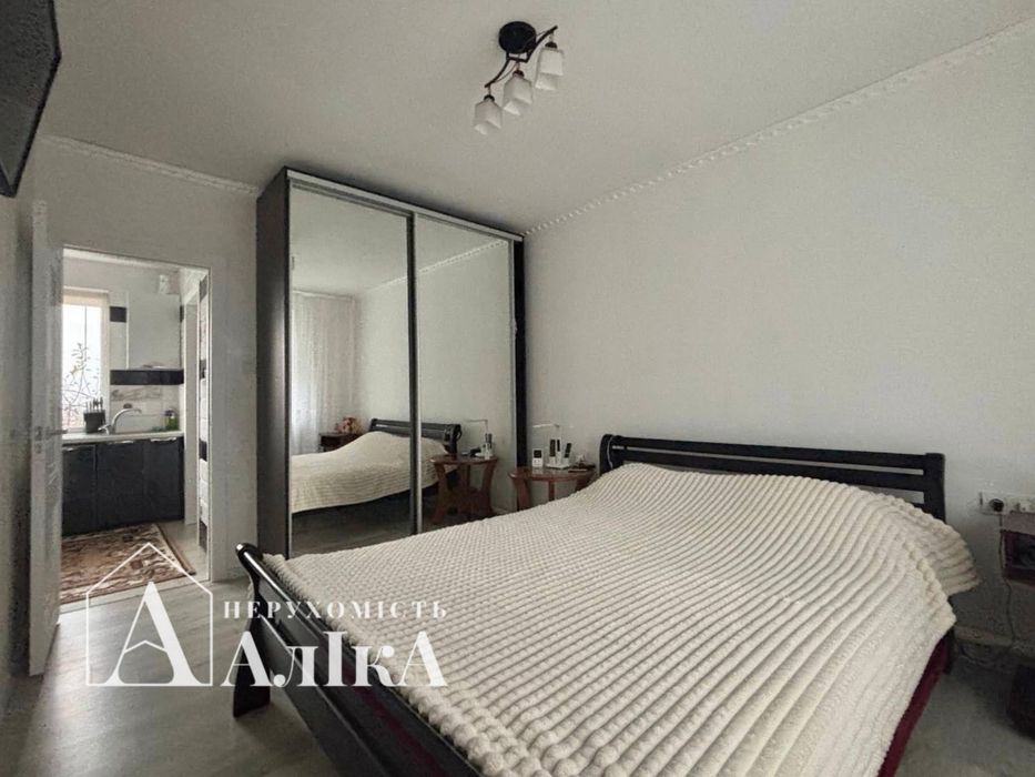 Продам будинок на березі річки Дністер