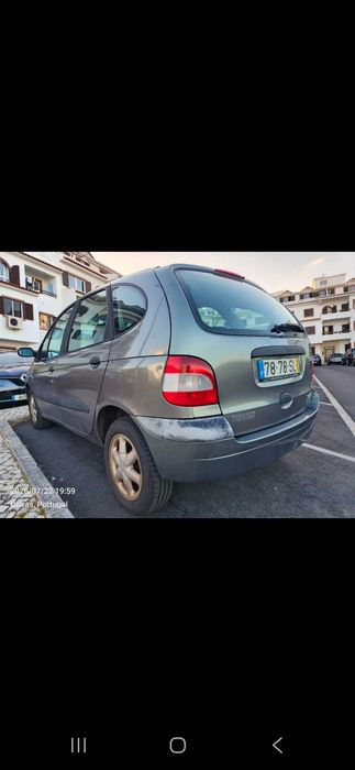Carro Renault scenic 2001 230 mil km.