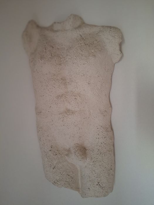 Peças decorativas de busto feminino e masculino