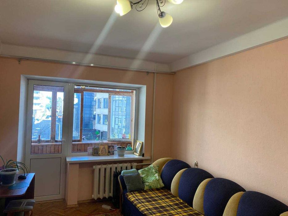 Без %. Печерськ, вул.Правобережна, Звіринецька, продаж квартири.