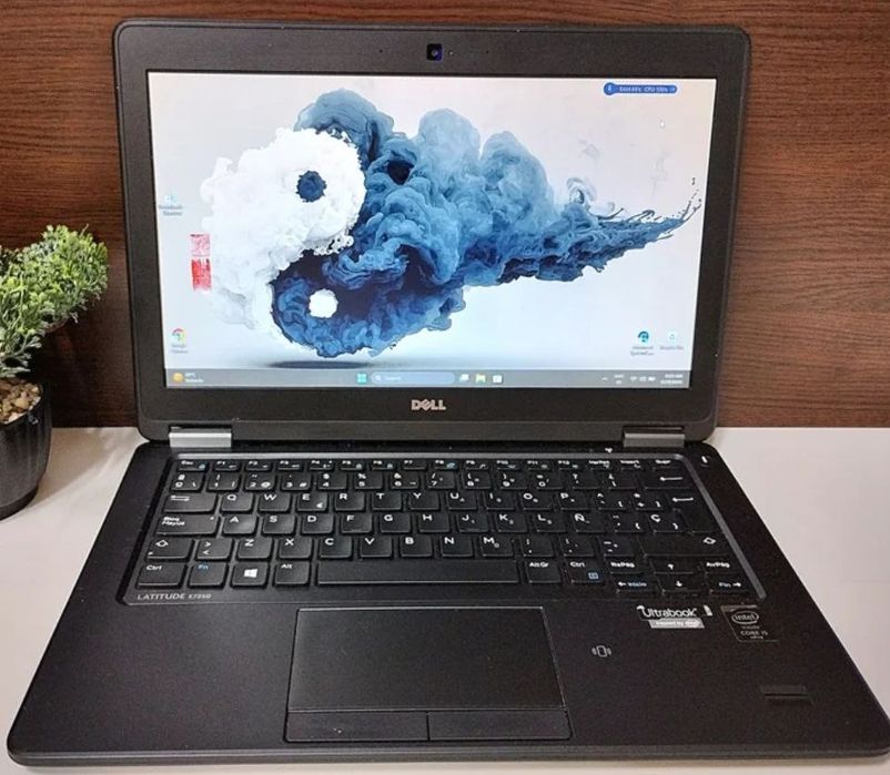 Portátil Dell Latitude E7250