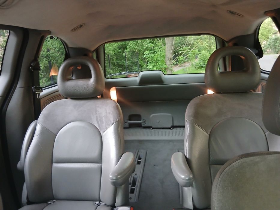 Продам  CHRYSLER  Grand  VOYAGER  2.8  td  АКПП
