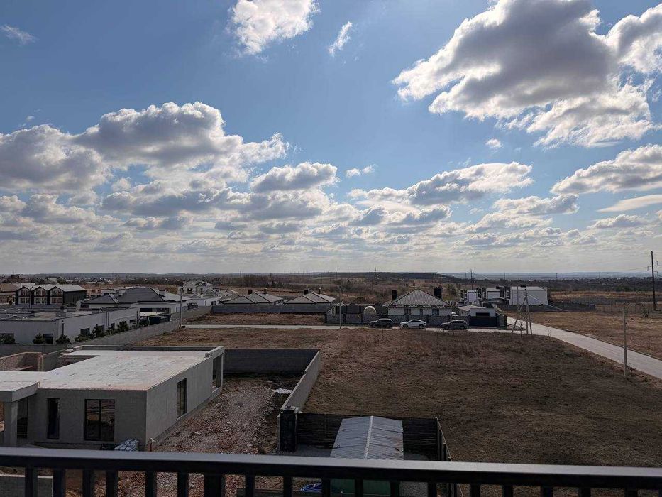 2к квартира з терасою в Green Hills