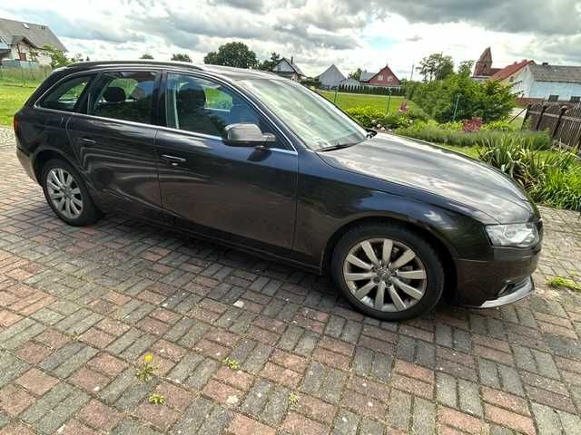 Samochód Audi A4 kombi