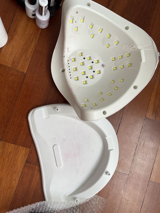 Catalisador de unhas e vernizes