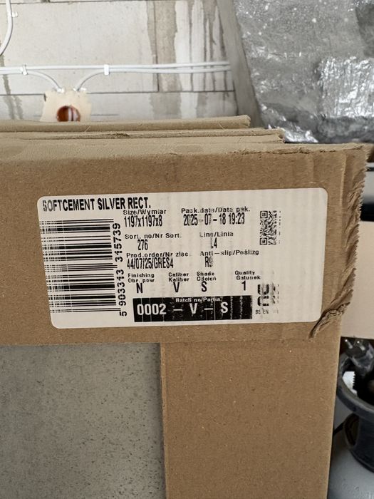 Plytki 120x120 cm. Cerrad softcement silver