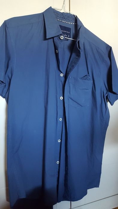 Camisa Azul Navy e/ou Branca como NOVAS