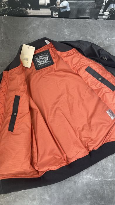 Чоловіча куртка / бомбер (flight jacket) Levi’s   розмір: L