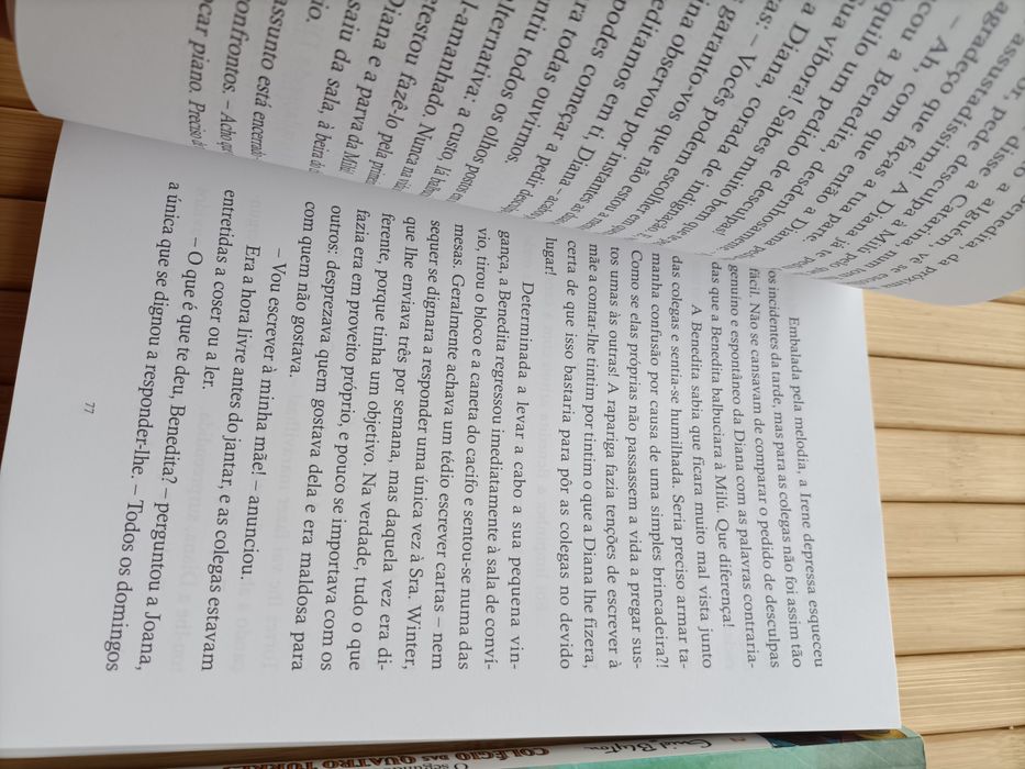 Lote 2 livros o colégio das 4 torres n 1 e 2