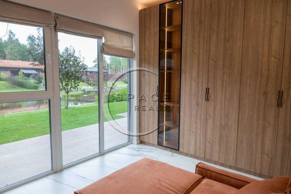 Продаж Будинку 360 м2 16сот КМ Riviera Village Лебедівка